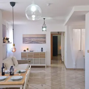 https://vivienda-vacacional-a-10-minutos-de-la-capital.in-canary-islands.com